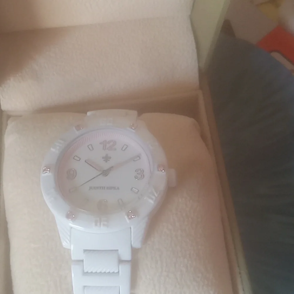 Judith Ripka watch - Picture 1 of 3